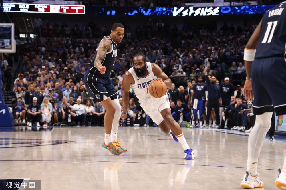 意媒：那不勒斯今夏有意齐尔克泽，将与尤文竞争.